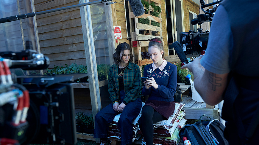 Cassandra Helmot -cat- And Natalie English -sadie- On The Set Of The Pm S Daughter Sd02 0079 870x489px